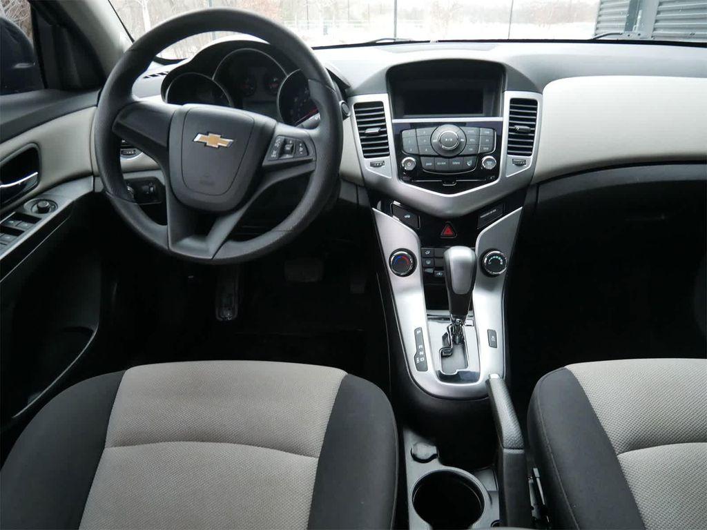 used 2015 Chevrolet Cruze car, priced at $8,891
