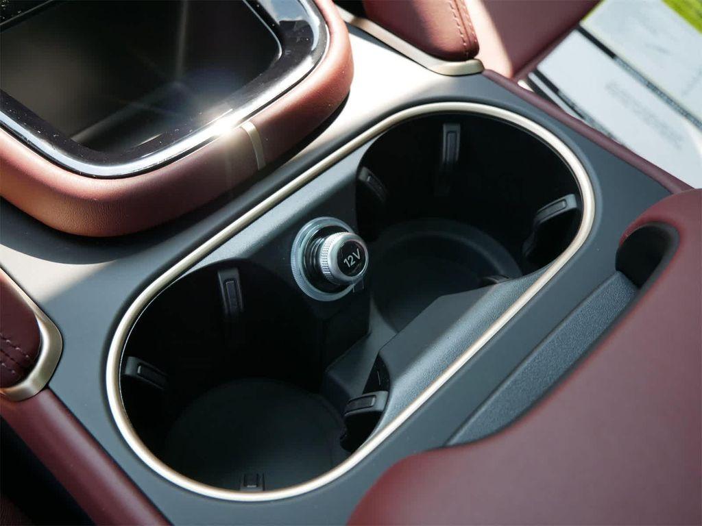 new 2025 Porsche Cayenne car, priced at $164,015