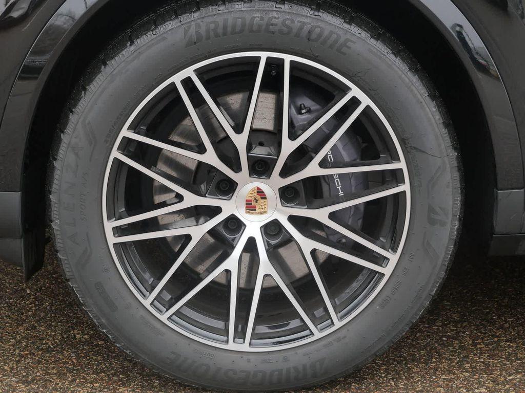 used 2025 Porsche Cayenne car, priced at $86,890