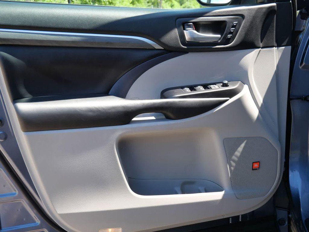 used 2018 Toyota Highlander car, priced at $27,340