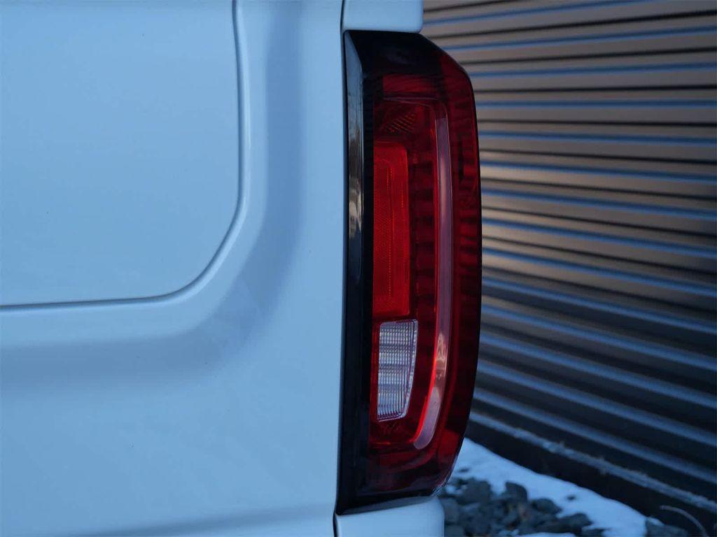 used 2021 GMC Sierra 1500 car, priced at $32,990