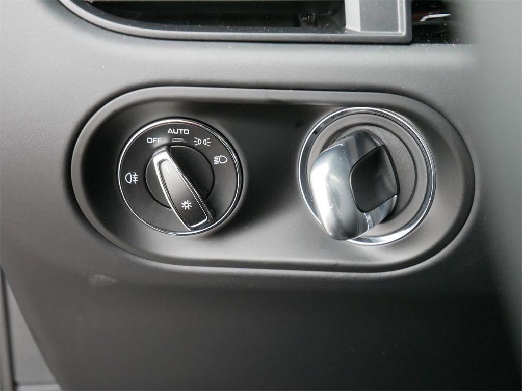 new 2025 Porsche Macan car, priced at $94,035