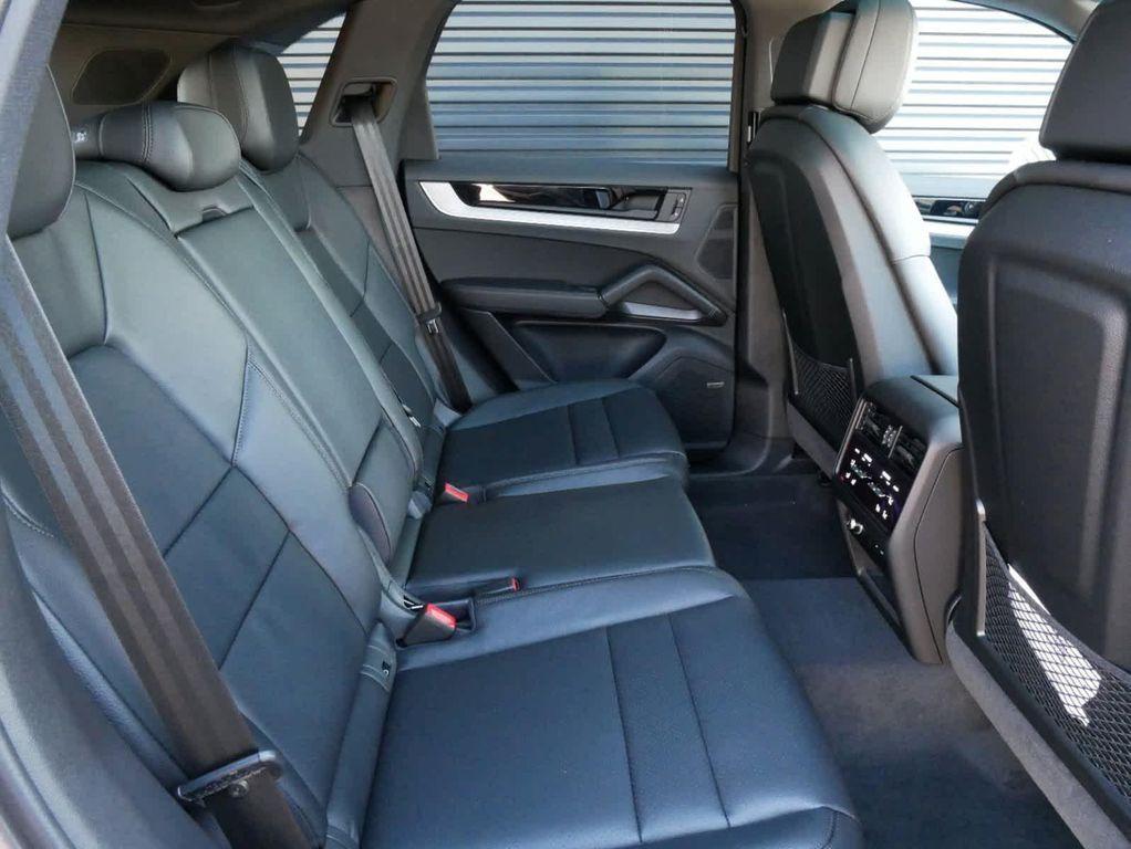 new 2025 Porsche Cayenne car, priced at $98,335