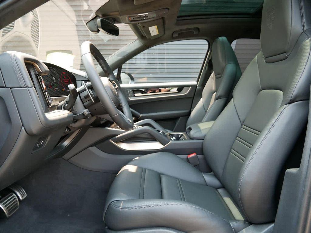 new 2025 Porsche Cayenne car, priced at $204,905