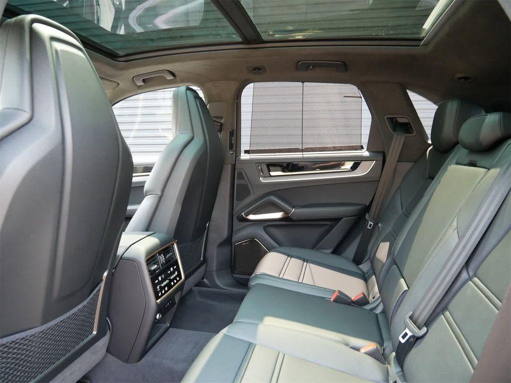 new 2025 Porsche Cayenne car, priced at $204,905