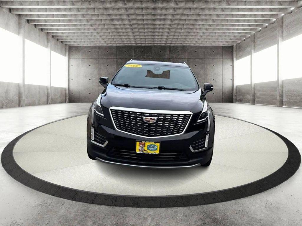 used 2022 Cadillac XT5 car, priced at $29,995