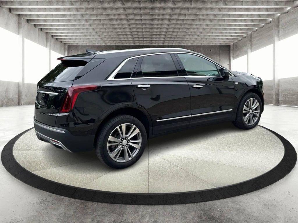 used 2022 Cadillac XT5 car, priced at $29,995