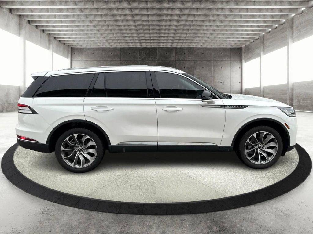 used 2025 Lincoln Aviator car, priced at $62,995