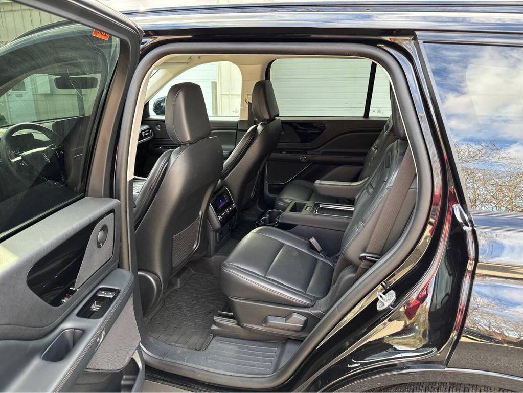 used 2025 Lincoln Aviator car, priced at $62,495