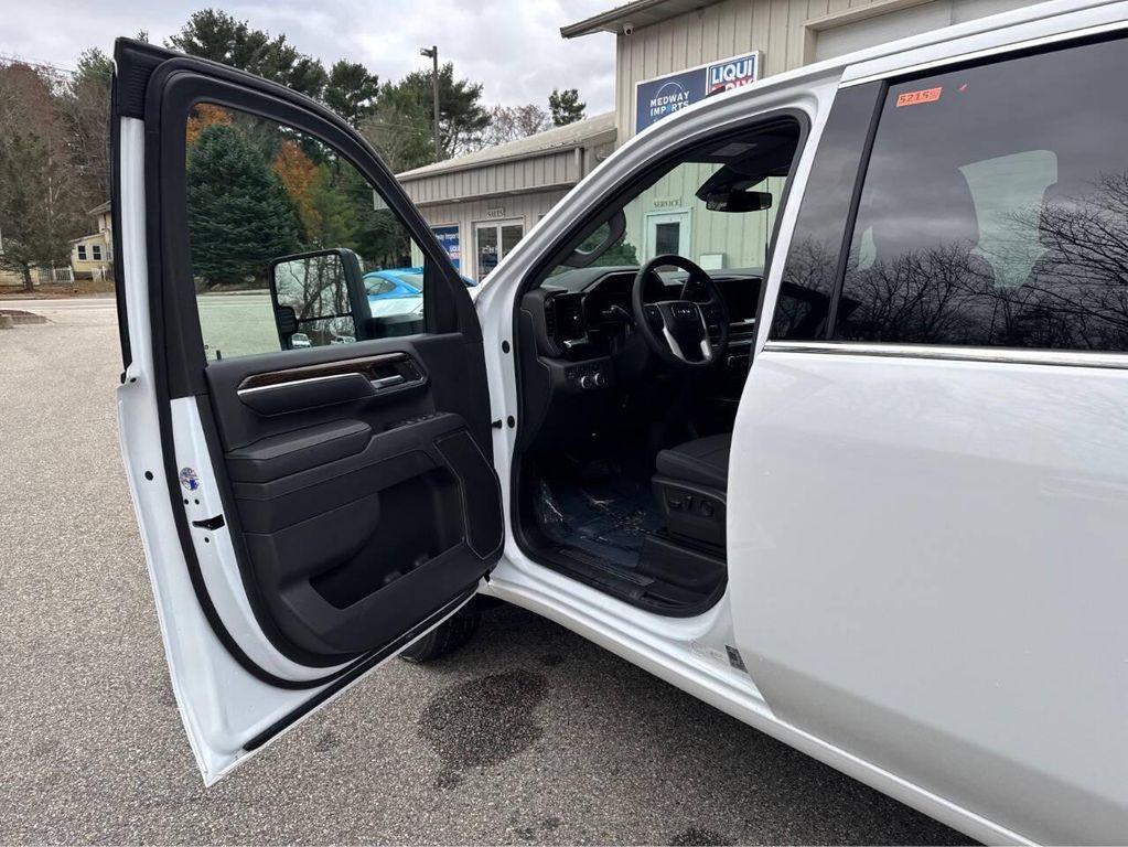 used 2024 GMC Sierra 2500 car, priced at $61,195