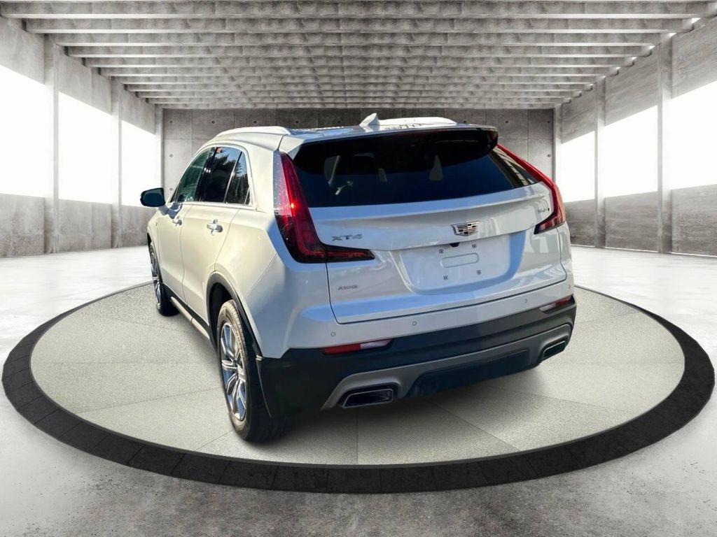 used 2022 Cadillac XT4 car, priced at $29,995