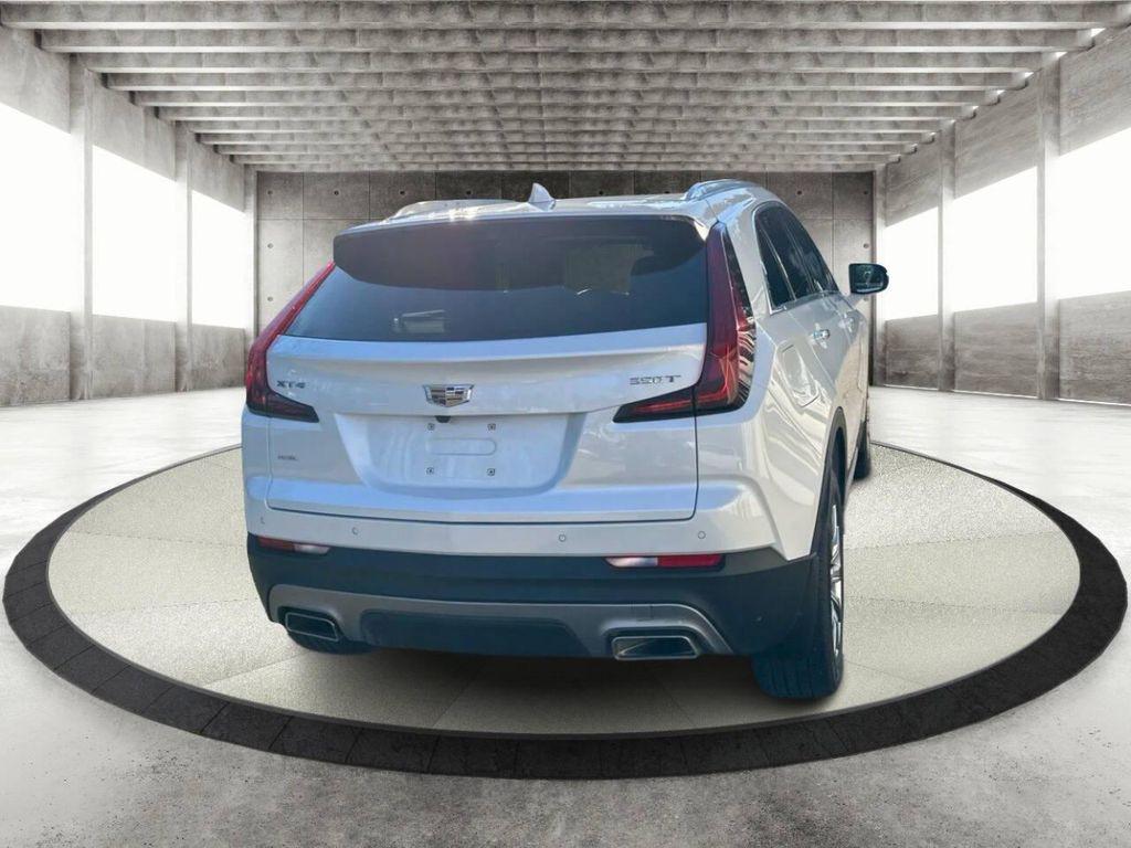 used 2022 Cadillac XT4 car, priced at $29,995