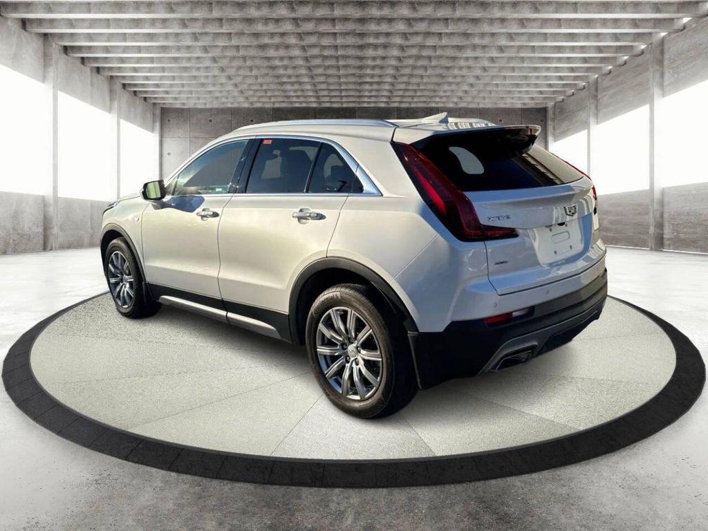 used 2022 Cadillac XT4 car, priced at $29,995