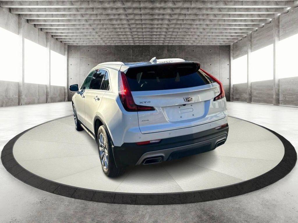 used 2022 Cadillac XT4 car, priced at $29,995