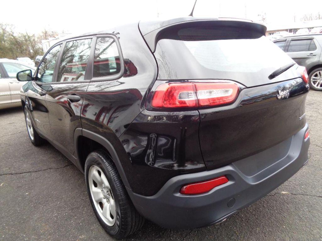 used 2017 Jeep Cherokee car, priced at $5,800