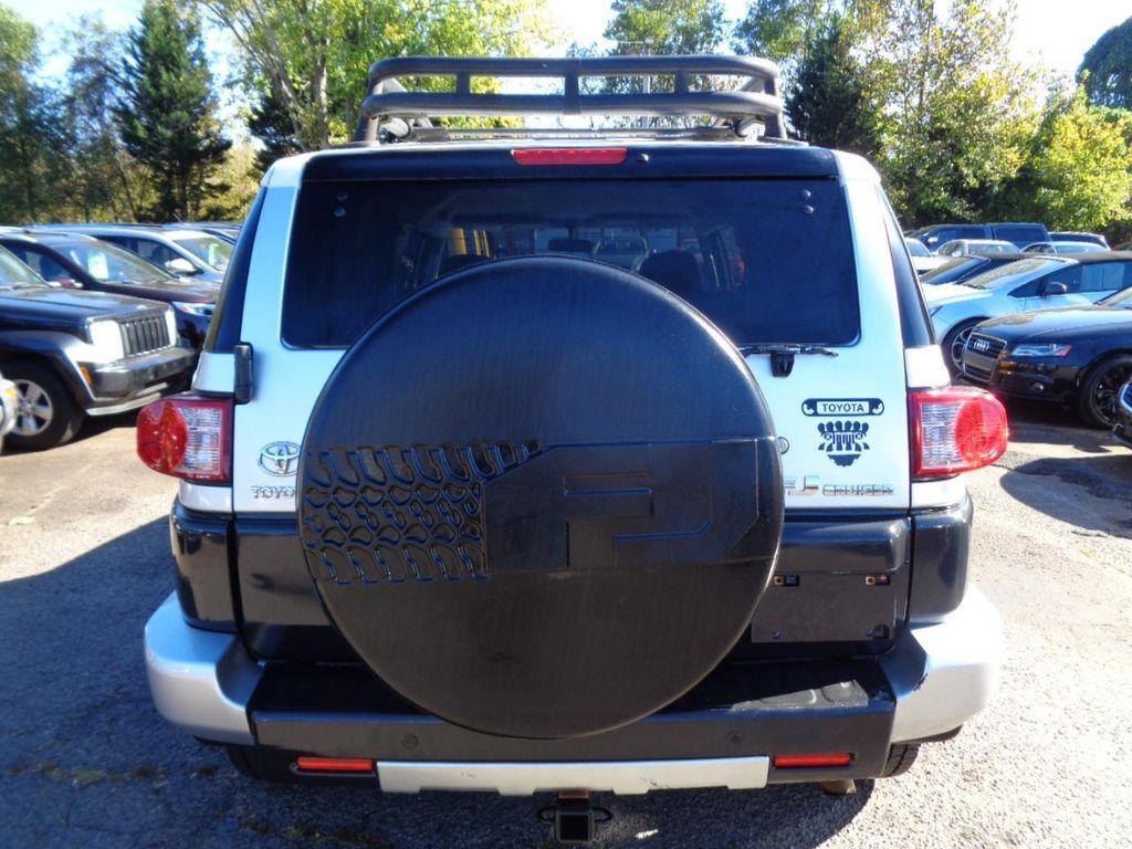 used 2007 Toyota FJ Cruiser car, priced at $6,800