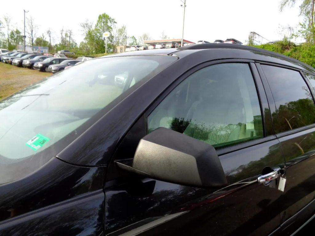 used 2015 Chevrolet Traverse car, priced at $6,400