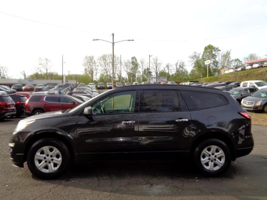 used 2015 Chevrolet Traverse car, priced at $6,400