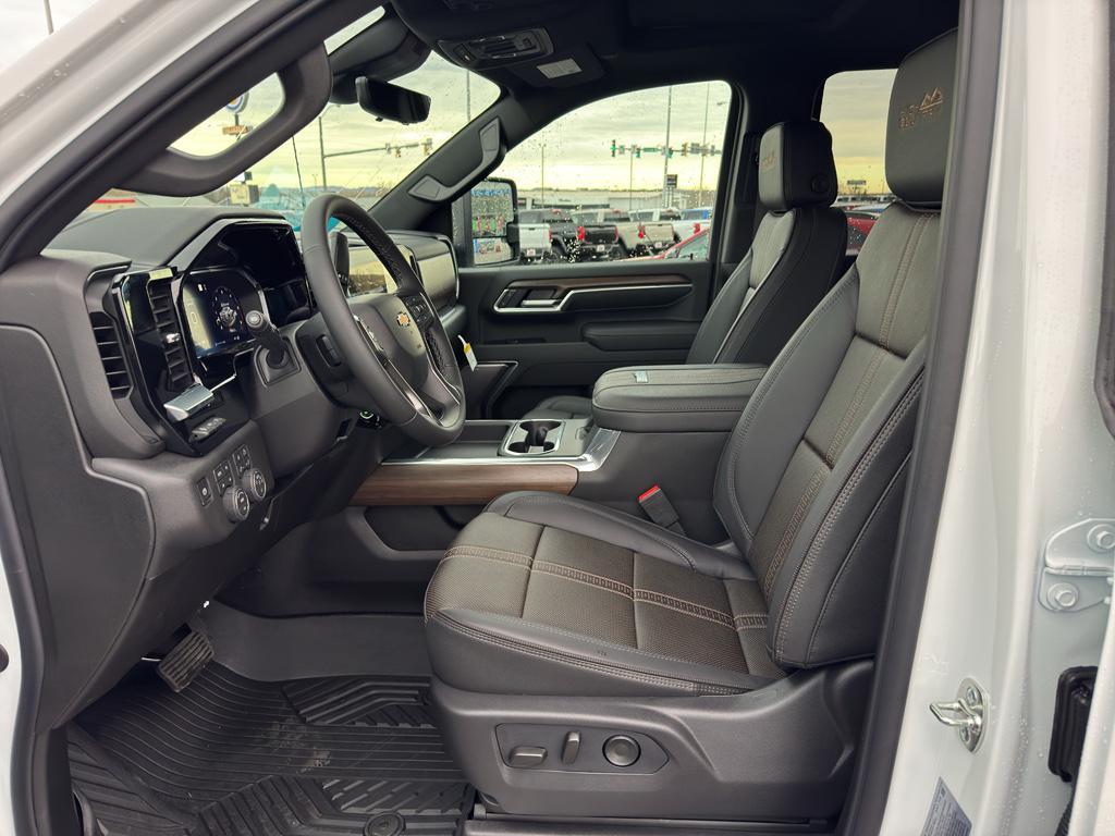 new 2026 Chevrolet Silverado 3500 car, priced at $90,140