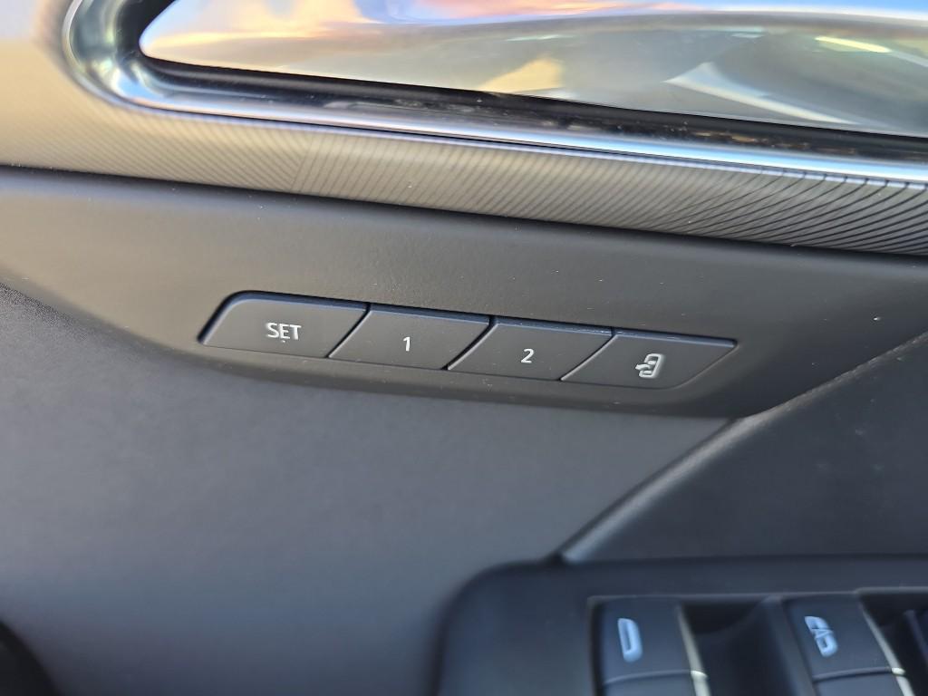 used 2025 Buick Envision car, priced at $32,955