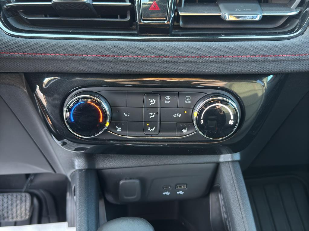 used 2024 Chevrolet TrailBlazer car, priced at $23,977