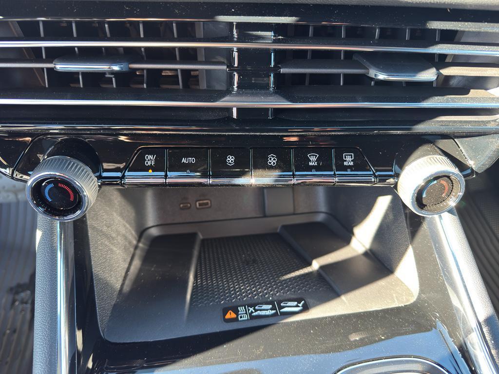 new 2026 Chevrolet Traverse car, priced at $49,730