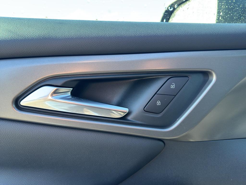 new 2026 Chevrolet Traverse car, priced at $49,730