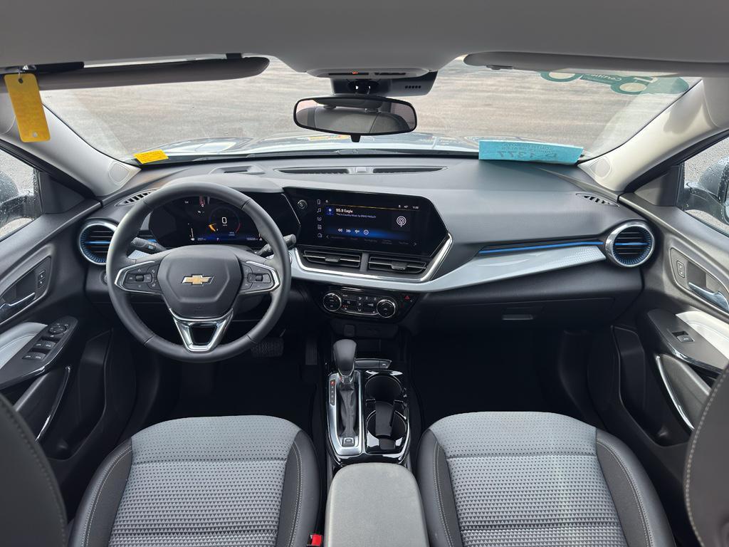 used 2025 Chevrolet Trax car, priced at $23,255