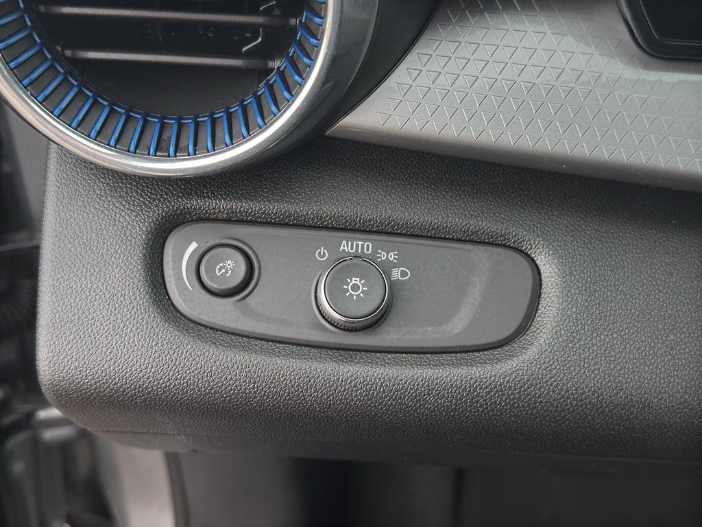 used 2025 Chevrolet Trax car, priced at $23,255