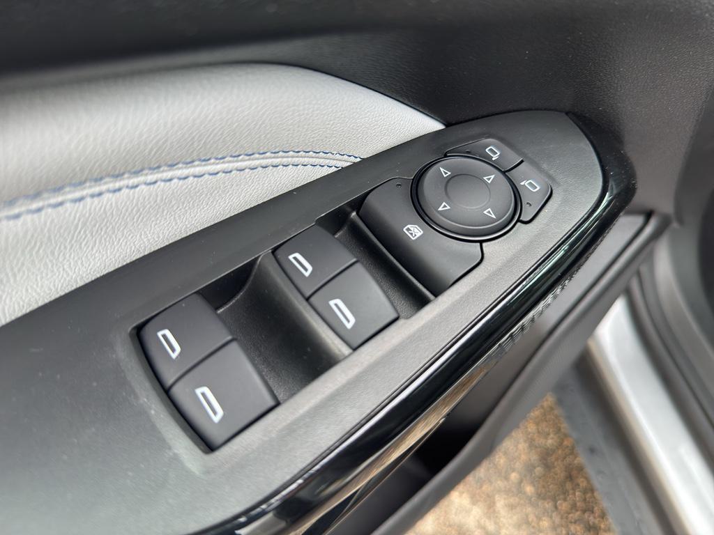 used 2025 Chevrolet Trax car, priced at $23,255