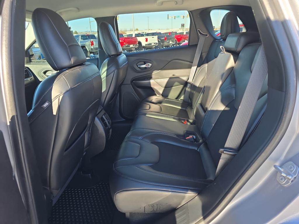 used 2020 Jeep Cherokee car, priced at $19,755