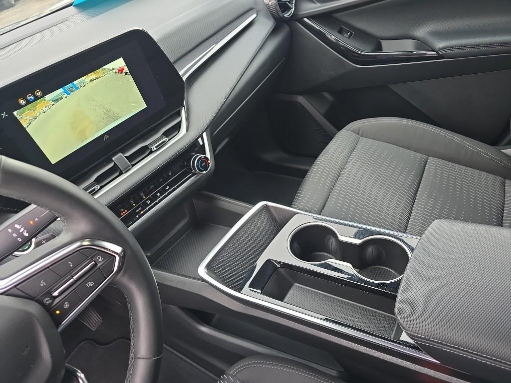 used 2025 Chevrolet Equinox car, priced at $29,955