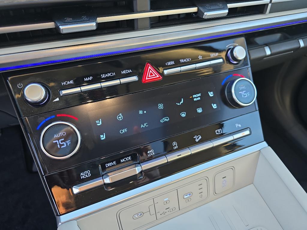 used 2025 Hyundai Santa Fe car, priced at $37,955