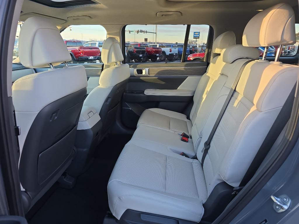 used 2025 Hyundai Santa Fe car, priced at $37,955