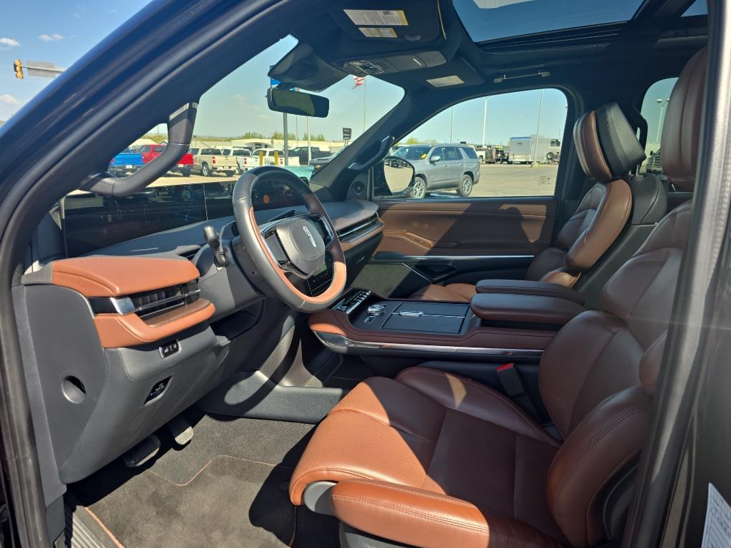 used 2025 Lincoln Navigator car, priced at $87,955