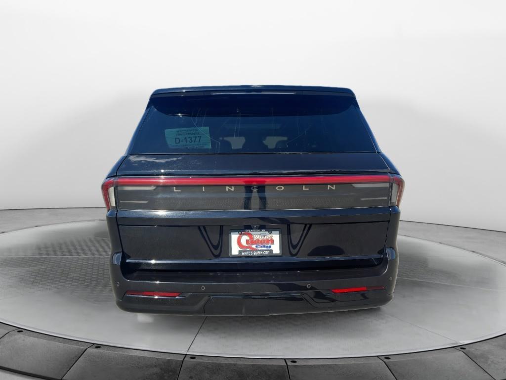used 2025 Lincoln Navigator car, priced at $87,955
