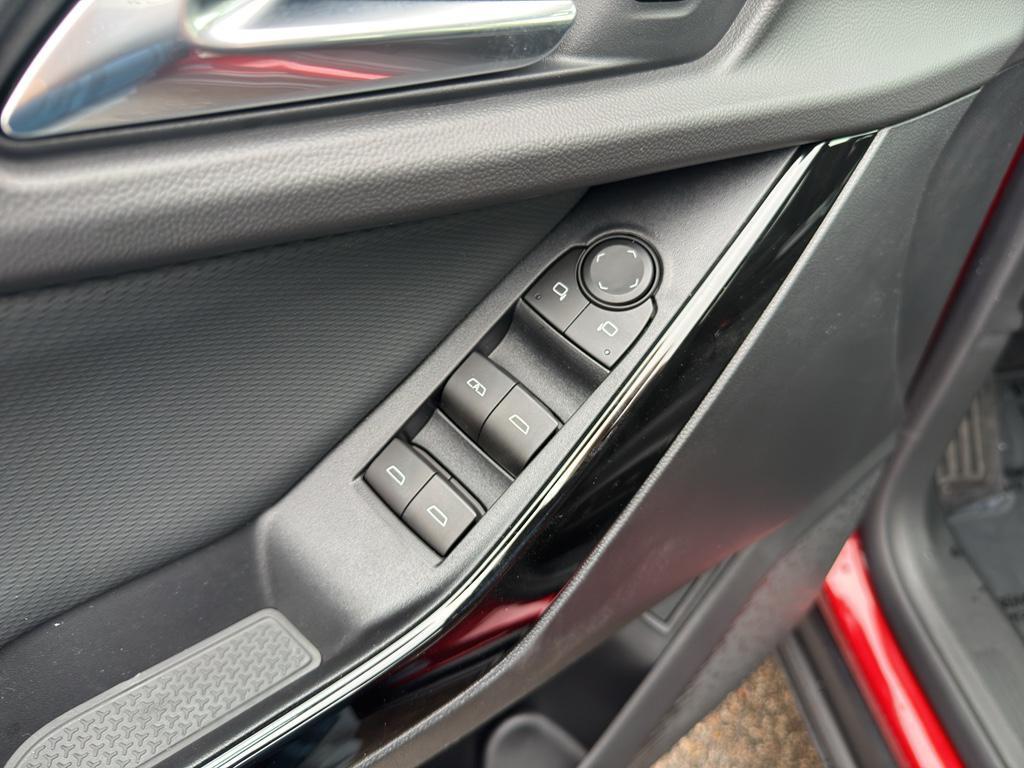 new 2026 Chevrolet Equinox car, priced at $36,585