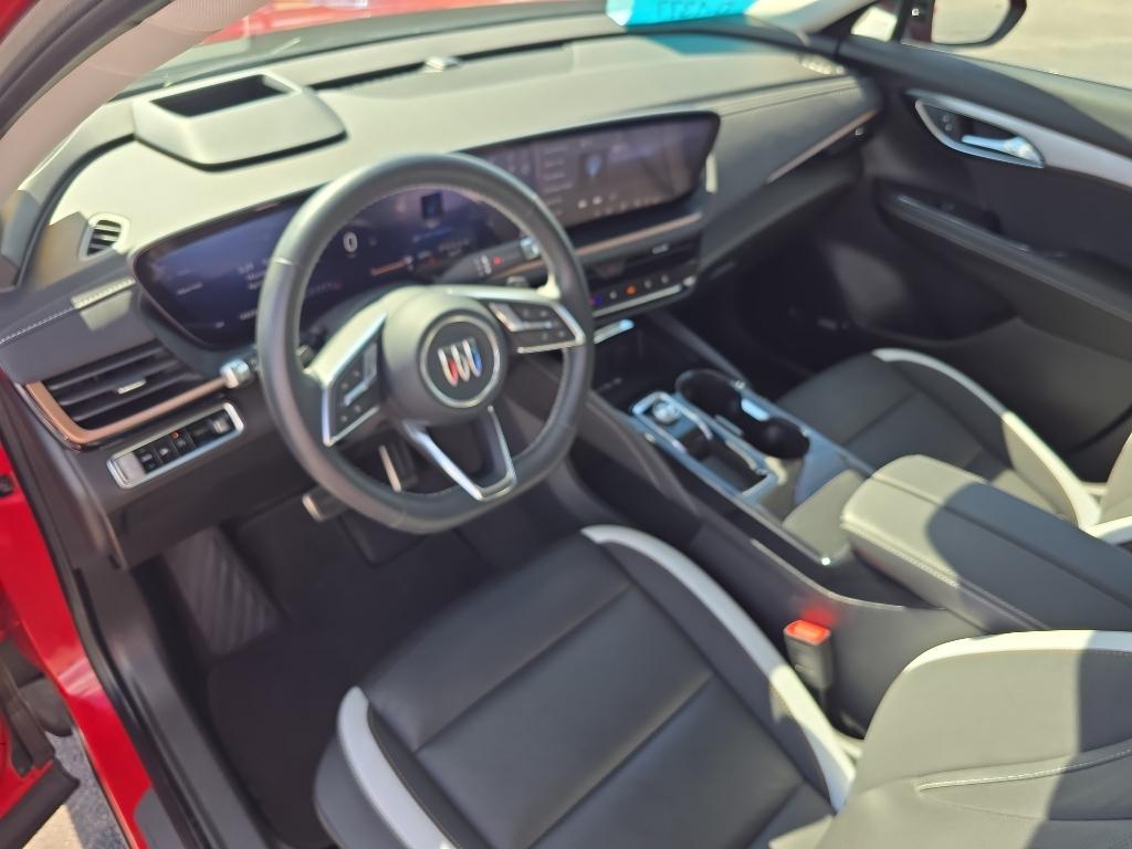 used 2025 Buick Envision car, priced at $33,955