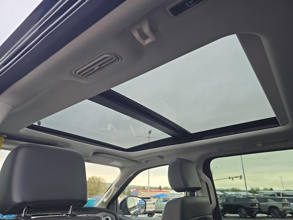 used 2025 Ford Expedition Max car, priced at $71,955