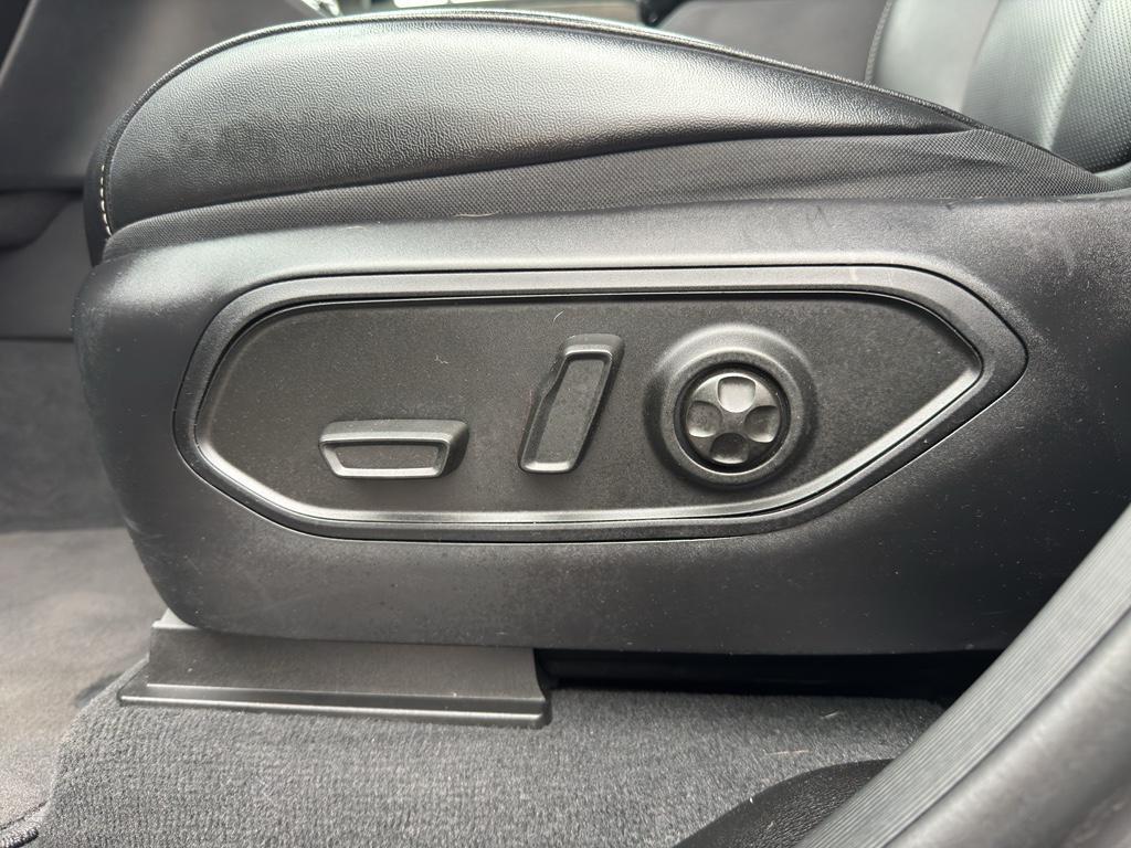 used 2024 Jeep Grand Cherokee L car, priced at $36,955