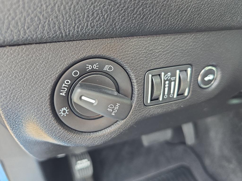 used 2015 Dodge Challenger car, priced at $30,977