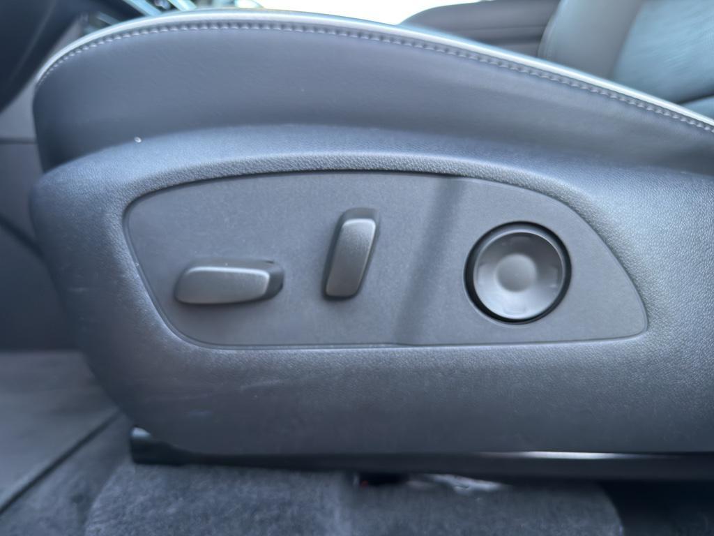 used 2025 Buick Enclave car, priced at $41,955