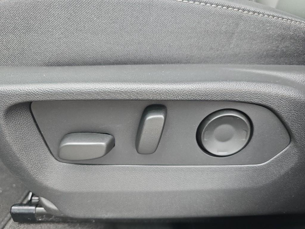 used 2025 Buick Envision car, priced at $30,955