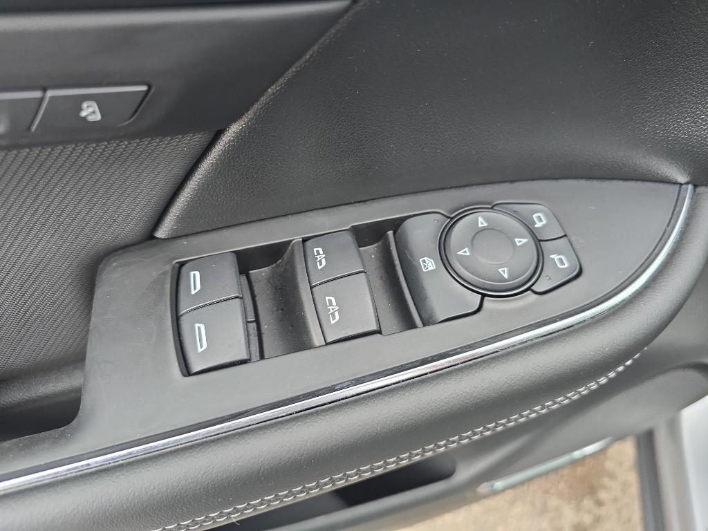 used 2025 Buick Envision car, priced at $30,955