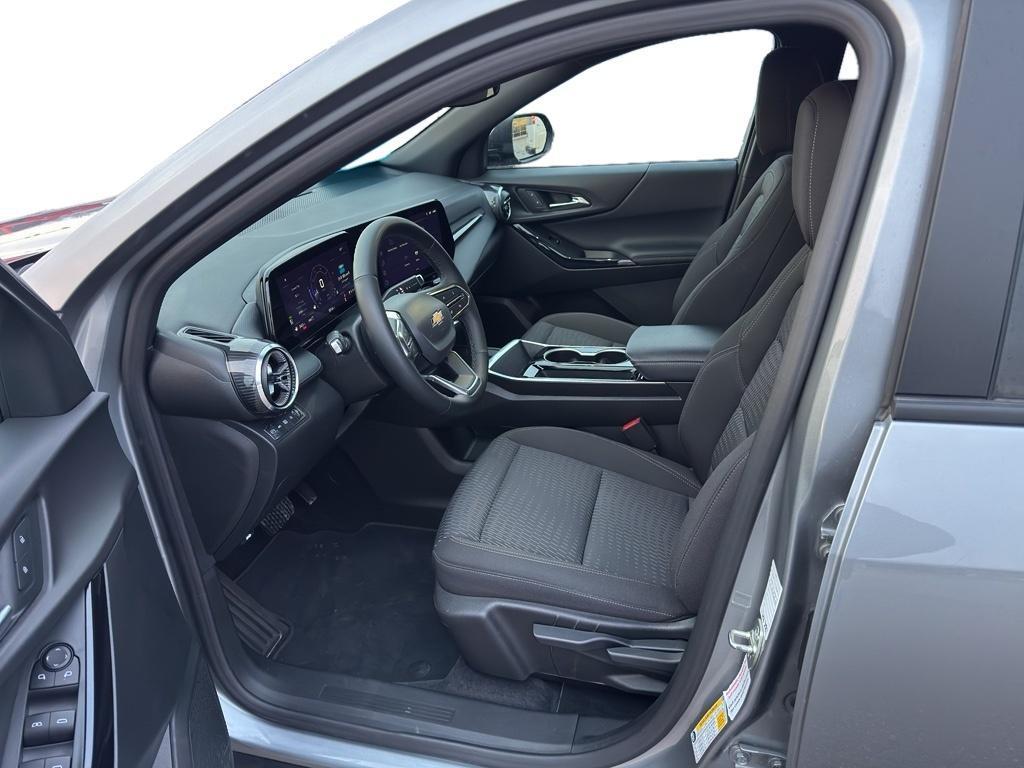 used 2025 Chevrolet Equinox car, priced at $29,955