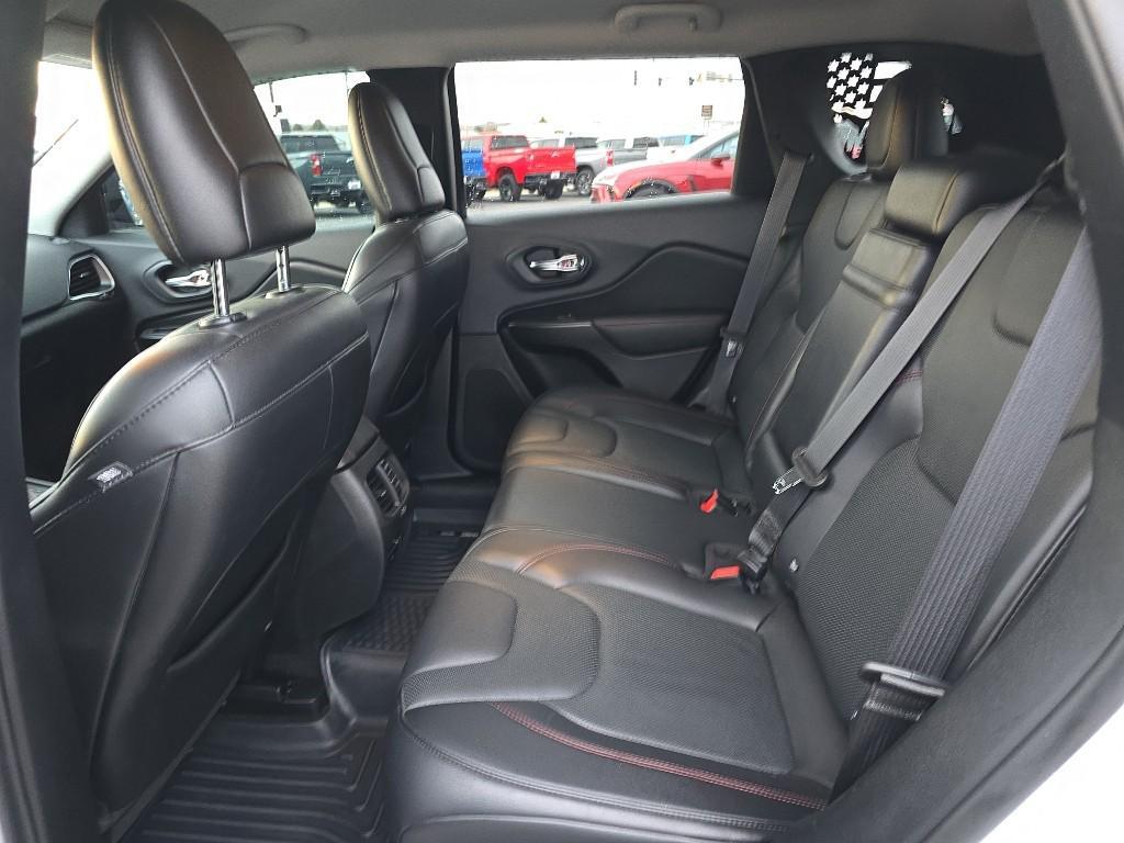 used 2019 Jeep Cherokee car, priced at $20,977