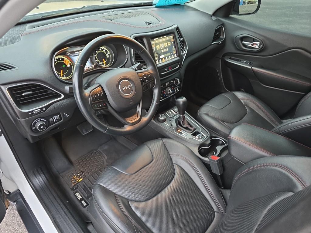 used 2019 Jeep Cherokee car, priced at $20,977