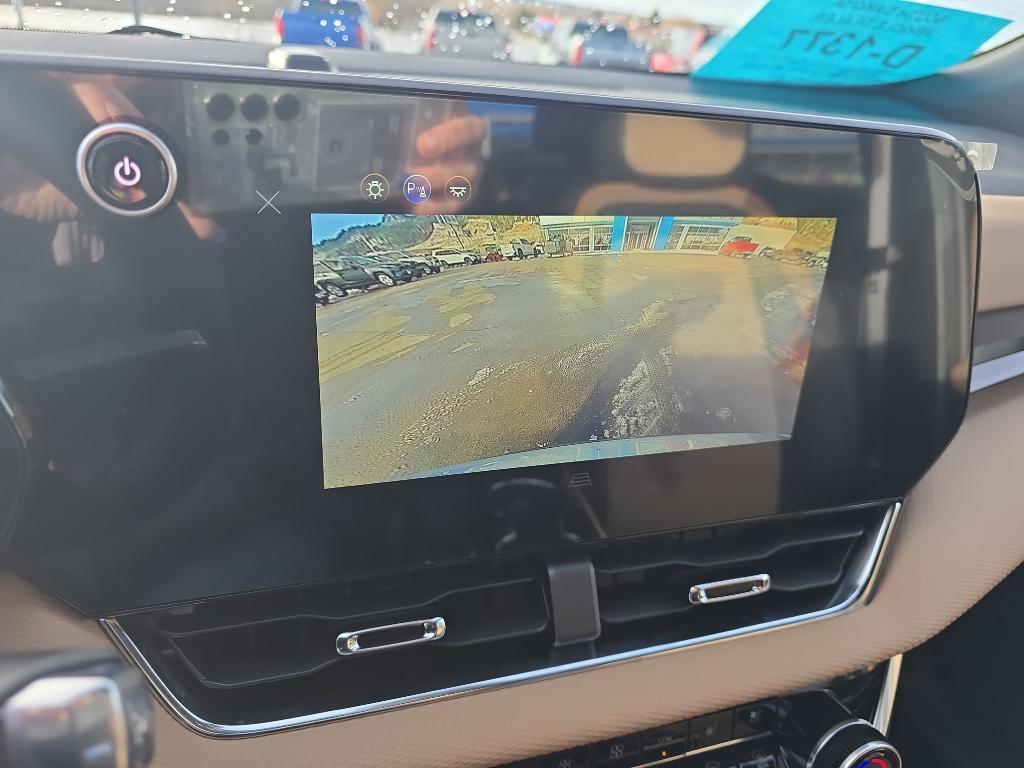 new 2026 Chevrolet Equinox car, priced at $39,480