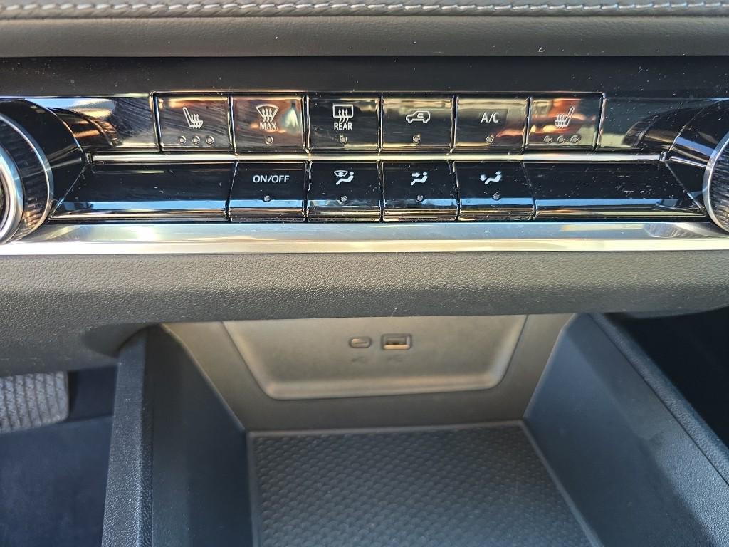 used 2025 Chevrolet Equinox car, priced at $28,955