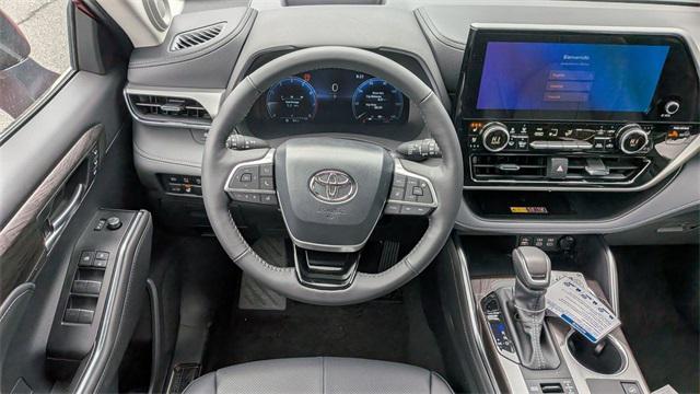 new 2026 Toyota Highlander car, priced at $56,817